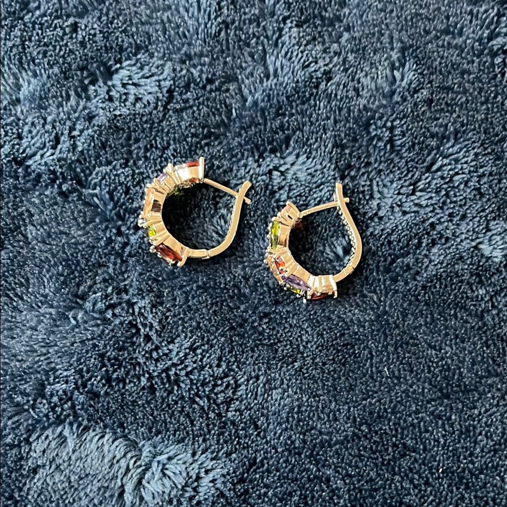 Edgy Gold and Red Textured Hoop Earrings